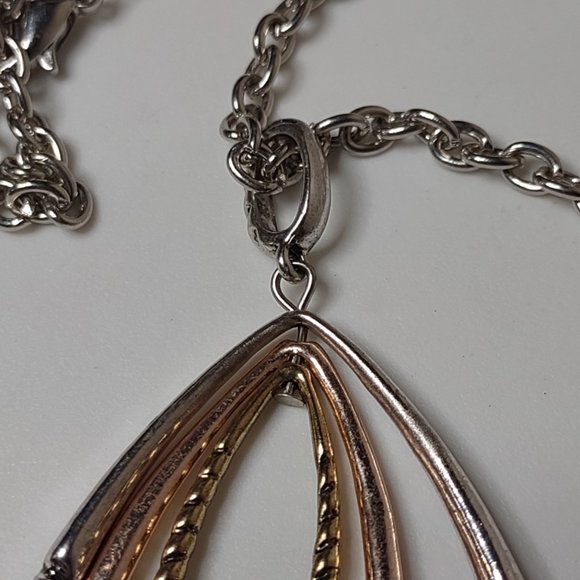 Very Long 39 Inch Chain With Tear Drop Shaped Pendant - Picture 3 of 9